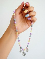 Collana con perle colorate - , e