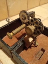 Antica fresa per orologi