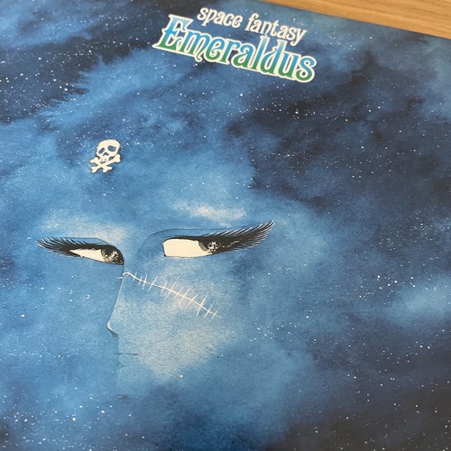 Queen emeraldas space - queen,