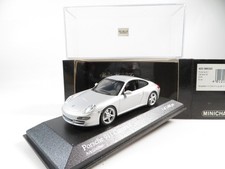 1:43 Minichamps 400065320