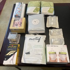 Lotto 11 oggetti neonato/madre