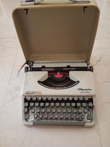 Macchina scrivere vintage - macchina, da