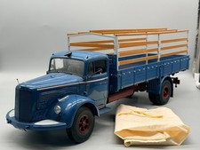 Modelli di camion 1:18