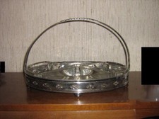 Antipastiera con vaschette di vetro