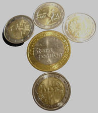 5 monete in Euro, 4 da 2 Euro