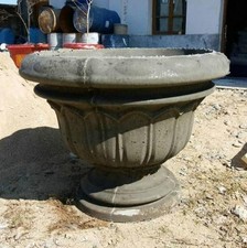 VASO FIORIERA PIANTE DA GIARDINO CEMENTO COLORATO anche illuminato led wifi