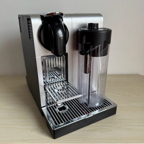 Nespresso lattissima pro - lattissima, by