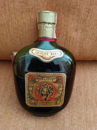 Brandy vecchia romagna buton - brandy,