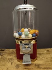 distributore caramelle