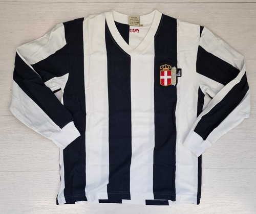 5424 old soccer - old,