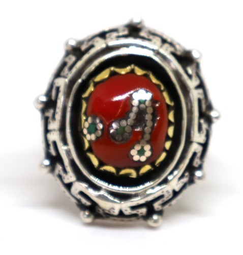 Antico anello unico - unico, corallo
