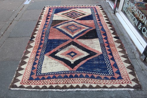 Tappeto vintage indossato