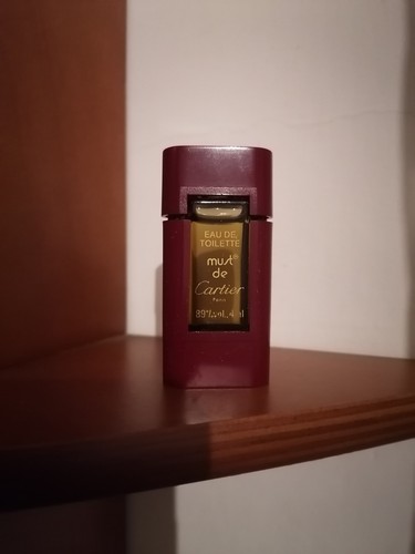 Must cartier eau de - de,