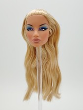 Fashion Royalty Seashore Rebel Natalia Fatale pelle latina capelli biondi bambola testa