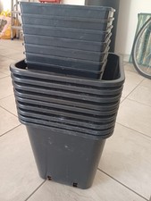 vasi da esterno grandi e piccoli