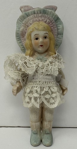 Statuina bambola bambina