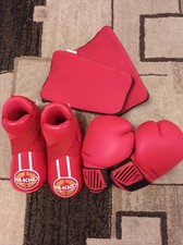 Guantoni, calzari, parastinchi, protezioni Taekwondo