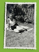 Foto, bella fanciulla BDM a