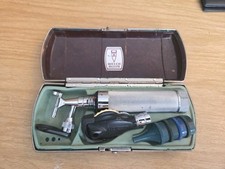 Otoscopio da medico vintage