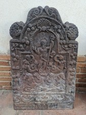 SCENOGRAFICA ANTICA PIASTRA PER CAMINO IN GHISA  "NETTUNO CON TRIDENTE"