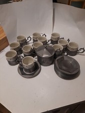 SERVIZIO DA CAFFE IN PELTRO CON TAZZINE IN PORCELLANA VINTAGE