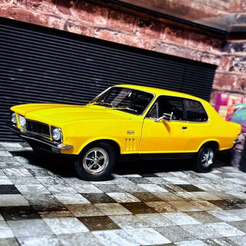 Biante holden lc - 1/18,