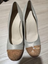 Décolleté Chanel con zeppa