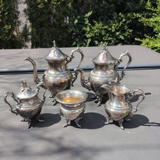 Antico set da tè e caffè