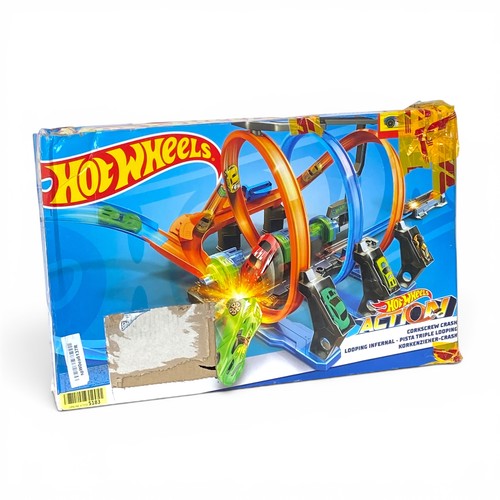 Hot wheels triple - looping,