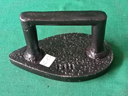 Antico ferro stiro caldo - ferro,