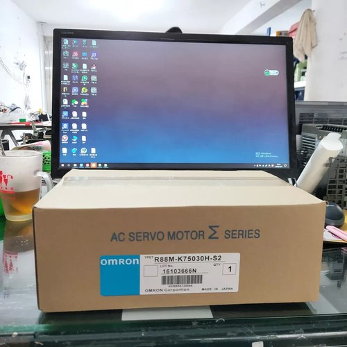 One new omron - one, r88m-k75030h-s2