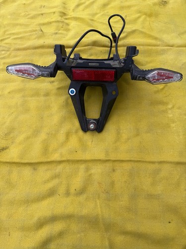 Portatarga con frecce completo - con,