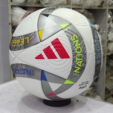 Nuovo pallone da calcio Adidas