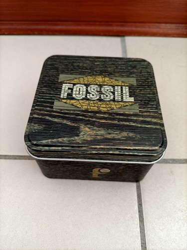 Fossil vintage watch box - fossil,