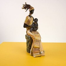 scultura etnica in resina