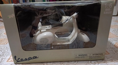 New ray vespa piaggio 150 - 1/6,