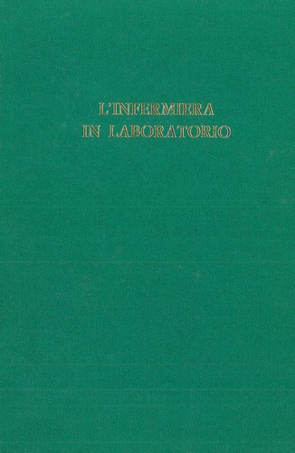 Infermiera in laboratorio - in,