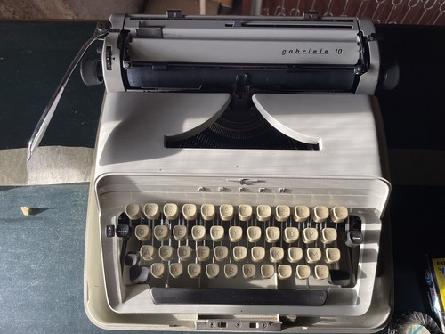 Macchina scrivere triumph - da,