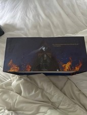 Throne of Glass trade