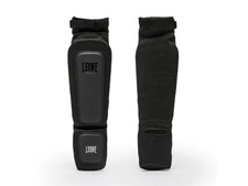 LEONE PARATIBIE A CALZA