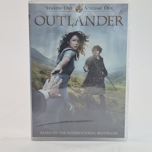 Outlander season one volume - outlander,