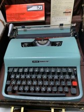 Olivetti Lettera 32 Typewriter