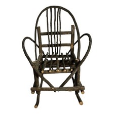 Antica sedia a dondolo in