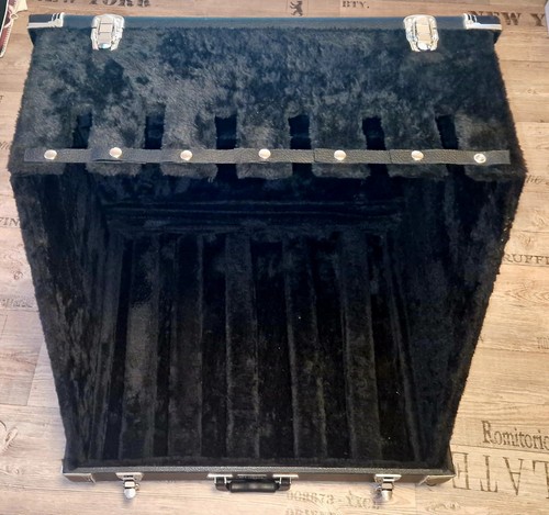 Supporto per chitarra formato