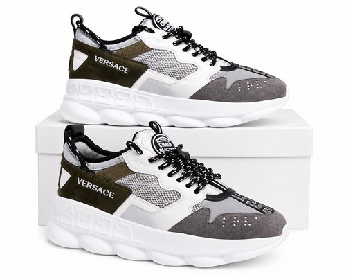Versace sneakers reazione - versace,