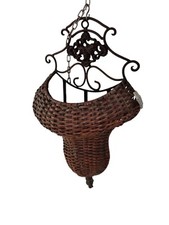 Lampadario a Sospensione in Vimini e Ferro Battuto