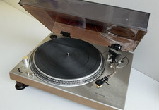 Technics SL-1200 con cuffia e