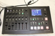 Roland VR-4HD Mixer AV 6
