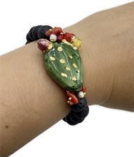??Bracciale in pietra lavica