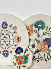 Antichi piatti in marmo intarsiato mosaico Pietra Dura fatti a mano Agra India